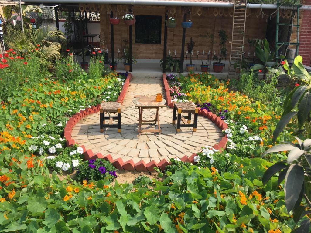 Panchobon Art Resort Шантиникетан Экстерьер фото